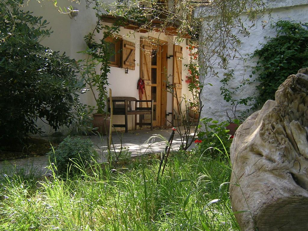Studios Kyparissi & Spa Tirós Exteriér fotografie